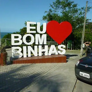 apartamentos-bombinhas-88215000.santa-catarina-brasil.com/